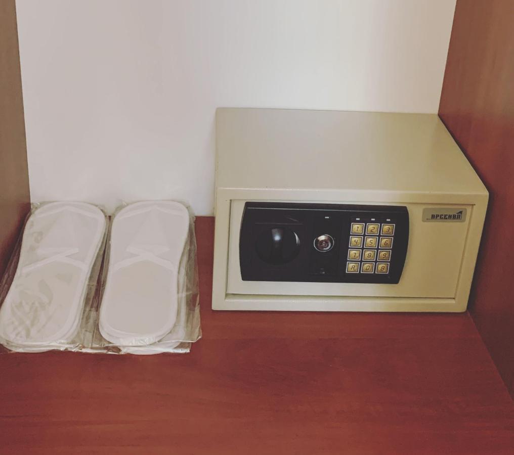 Hotel Leotel Lviv Extérieur photo